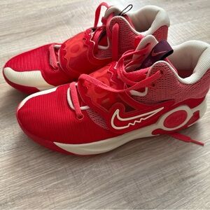 Nike Men’s Red and White KD Zoom  Sneakers size 9. EUC
